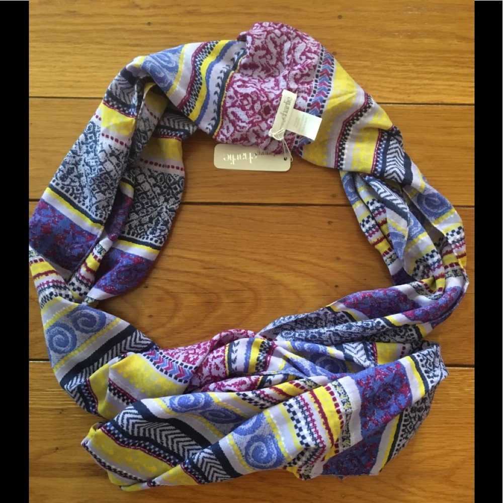 NWT Infinity Wrap Around Scarf
